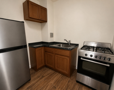 272 Clarkson Avenue - Photo Thumbnail 4