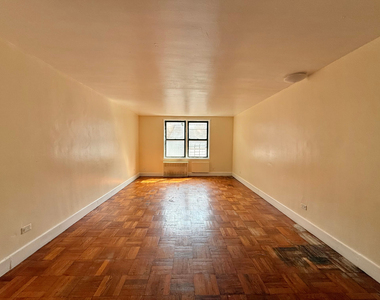 272 Clarkson Avenue - Photo Thumbnail 1
