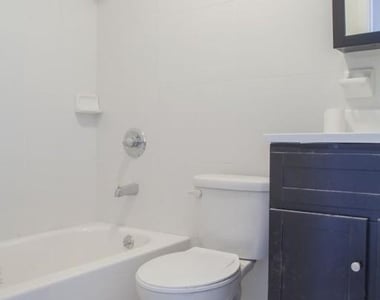 106 Moore Street - Photo Thumbnail 4