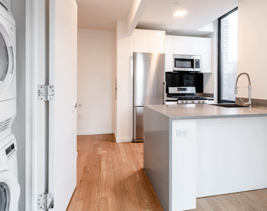 239 North 9th Street - Photo Thumbnail 14