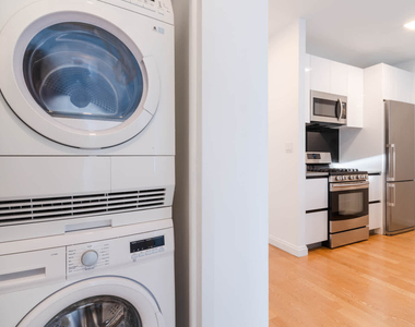 239 North 9th Street - Photo Thumbnail 13