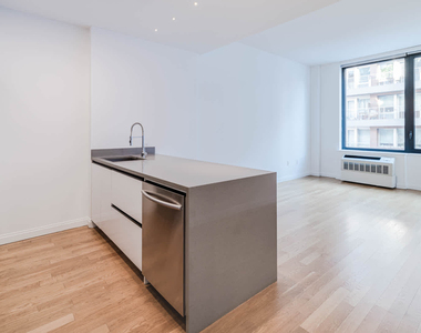 239 North 9th Street - Photo Thumbnail 15