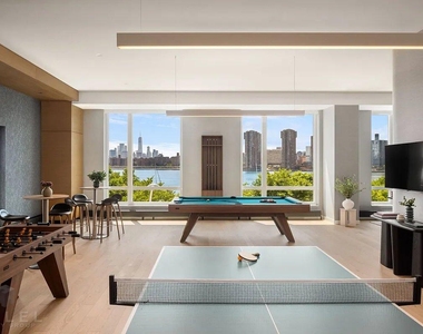 57th Avenue - Photo Thumbnail 5