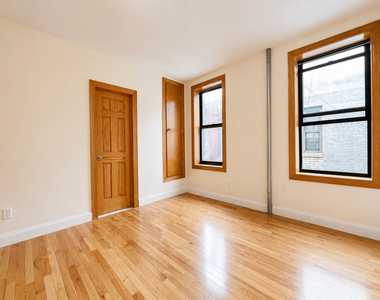West 160th Street - Photo Thumbnail 2