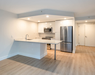 660 Washington St. - Photo Thumbnail 7