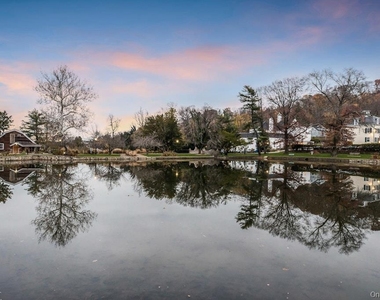 1431 Old Northern Boulevard - Photo Thumbnail 22