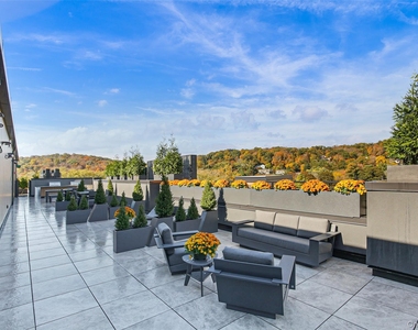 70 Memorial Plaza - Photo Thumbnail 8