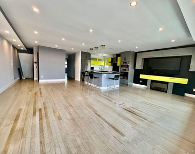 750 Lido Boulevard - Photo Thumbnail 1