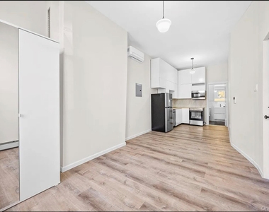 18-20 Stanhope Street - Photo Thumbnail 3