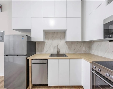 18-20 Stanhope Street - Photo Thumbnail 2