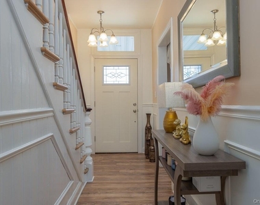 325 Westside Avenue - Photo Thumbnail 8