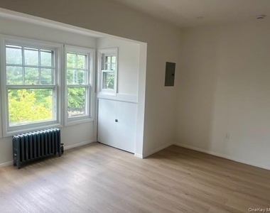 8759 112th Street - Photo Thumbnail 9