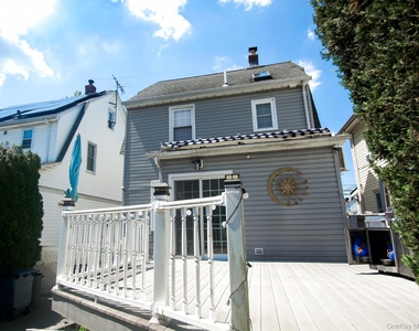 8903 249th Street - Photo Thumbnail 3