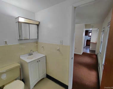 96 Clinton Avenue - Photo Thumbnail 7