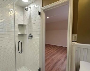 73 Singworth Street - Photo Thumbnail 12