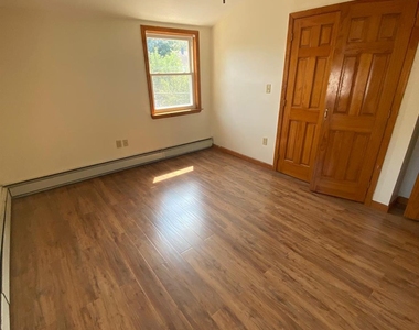 23930 87th Avenue - Photo Thumbnail 6