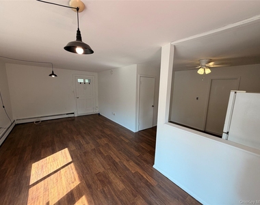 994 Old Medford Avenue - Photo Thumbnail 2