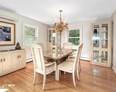 28 Beechwood Avenue - Photo Thumbnail 2