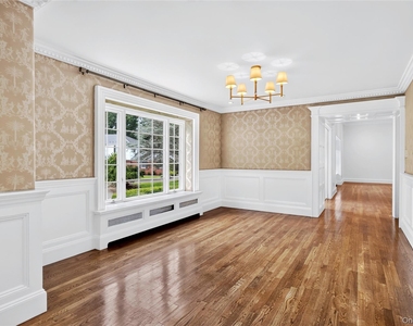 20 Earle Place - Photo Thumbnail 9