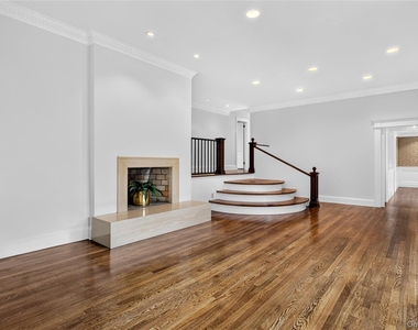 20 Earle Place - Photo Thumbnail 4