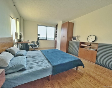 10 Cottage Place - Photo Thumbnail 5