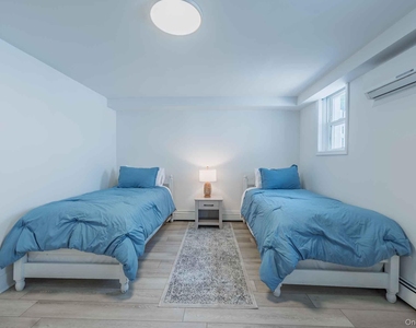 1215 W Park Avenue - Photo Thumbnail 13