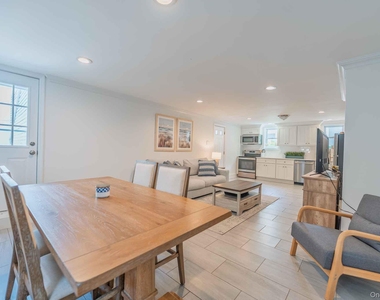 1215 W Park Avenue - Photo Thumbnail 6