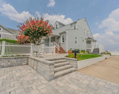 1215 W Park Avenue - Photo Thumbnail 1