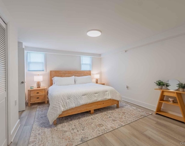 1215 W Park Avenue - Photo Thumbnail 11