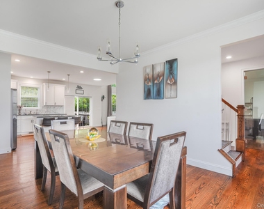 149 Stratford Drive - Photo Thumbnail 14