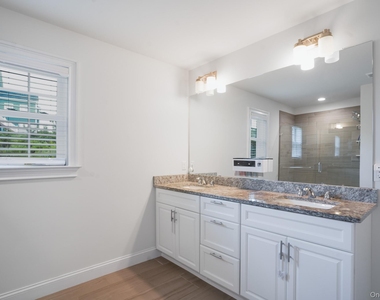 149 Stratford Drive - Photo Thumbnail 24