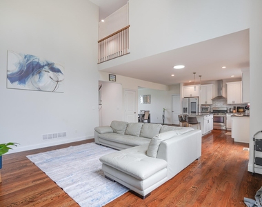 149 Stratford Drive - Photo Thumbnail 13