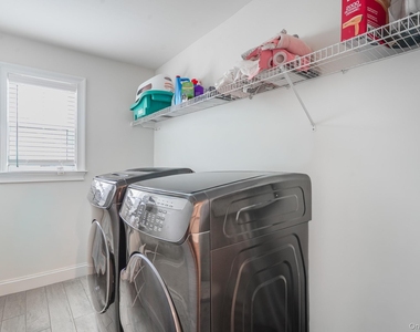 149 Stratford Drive - Photo Thumbnail 30