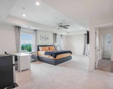149 Stratford Drive - Photo Thumbnail 27