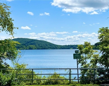 174 East Lake Boulevard - Photo Thumbnail 17