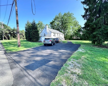 48 Medway Avenue - Photo Thumbnail 2