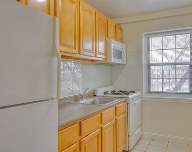 78-35 147th Street - Photo Thumbnail 4