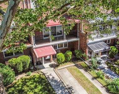 175-03 Peck Avenue - Photo Thumbnail 1