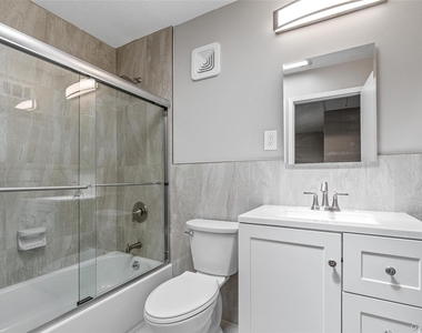 175-03 Peck Avenue - Photo Thumbnail 19