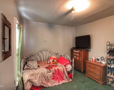 34 Kimball Street - Photo Thumbnail 12