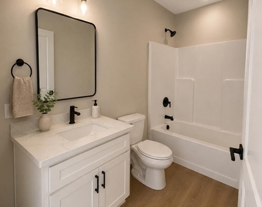 5 Van Slyck Avenue - Photo Thumbnail 9