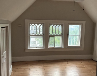 137 Broad Street - Photo Thumbnail 7