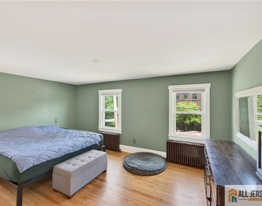 12 Capner Street - Photo Thumbnail 13