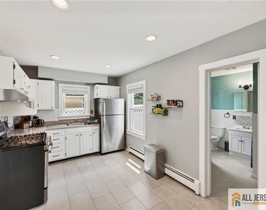 12 Capner Street - Photo Thumbnail 5
