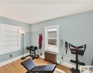 12 Capner Street - Photo Thumbnail 17