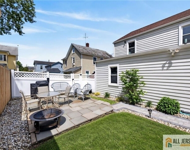 12 Capner Street - Photo Thumbnail 27