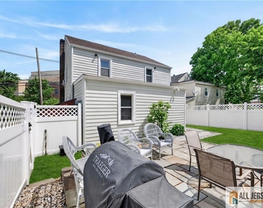12 Capner Street - Photo Thumbnail 28