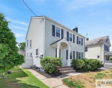 12 Capner Street - Photo Thumbnail 3