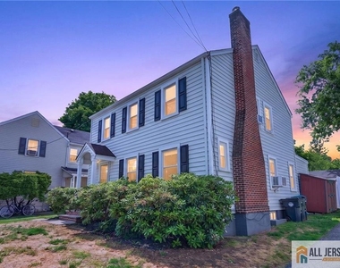 12 Capner Street - Photo Thumbnail 1