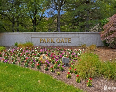79 Park Gate Drive - Photo Thumbnail 10